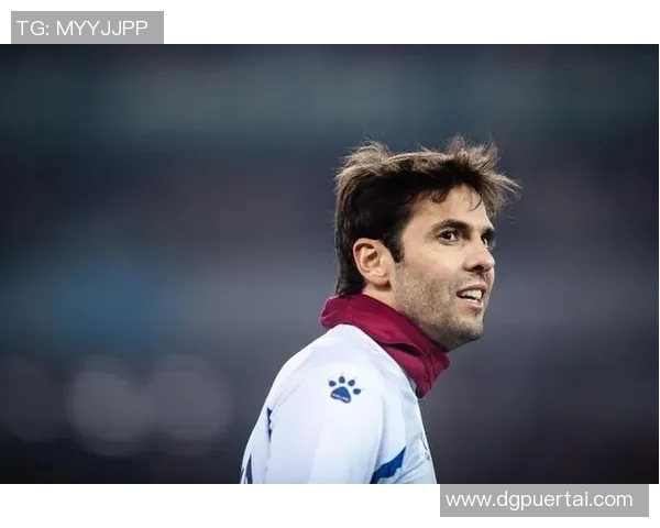 聚焦绿茵场上闪耀光芒的帅气足球球星风采全解析